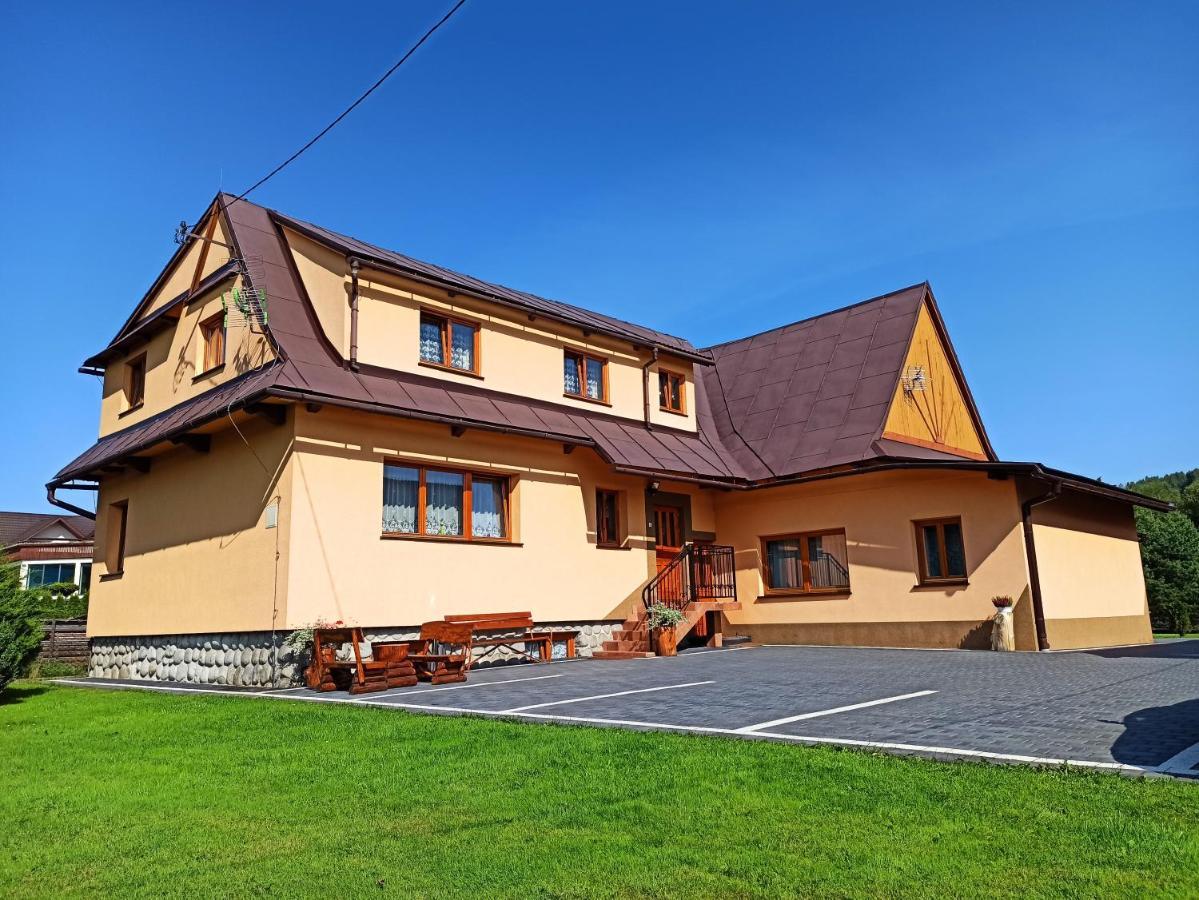 Brzoskwiniowy Dom Apartment Banska Nizna Luaran gambar