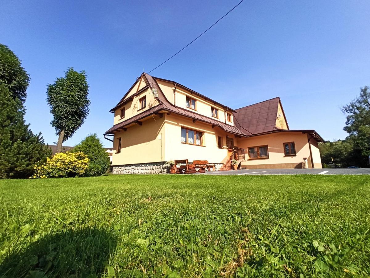 Brzoskwiniowy Dom Apartment Banska Nizna Luaran gambar