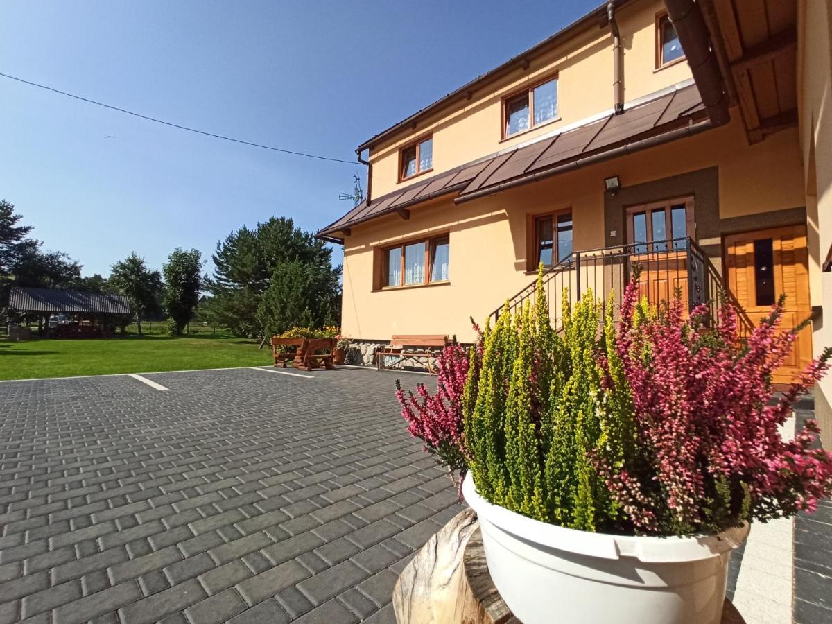 Brzoskwiniowy Dom Apartment Banska Nizna Luaran gambar