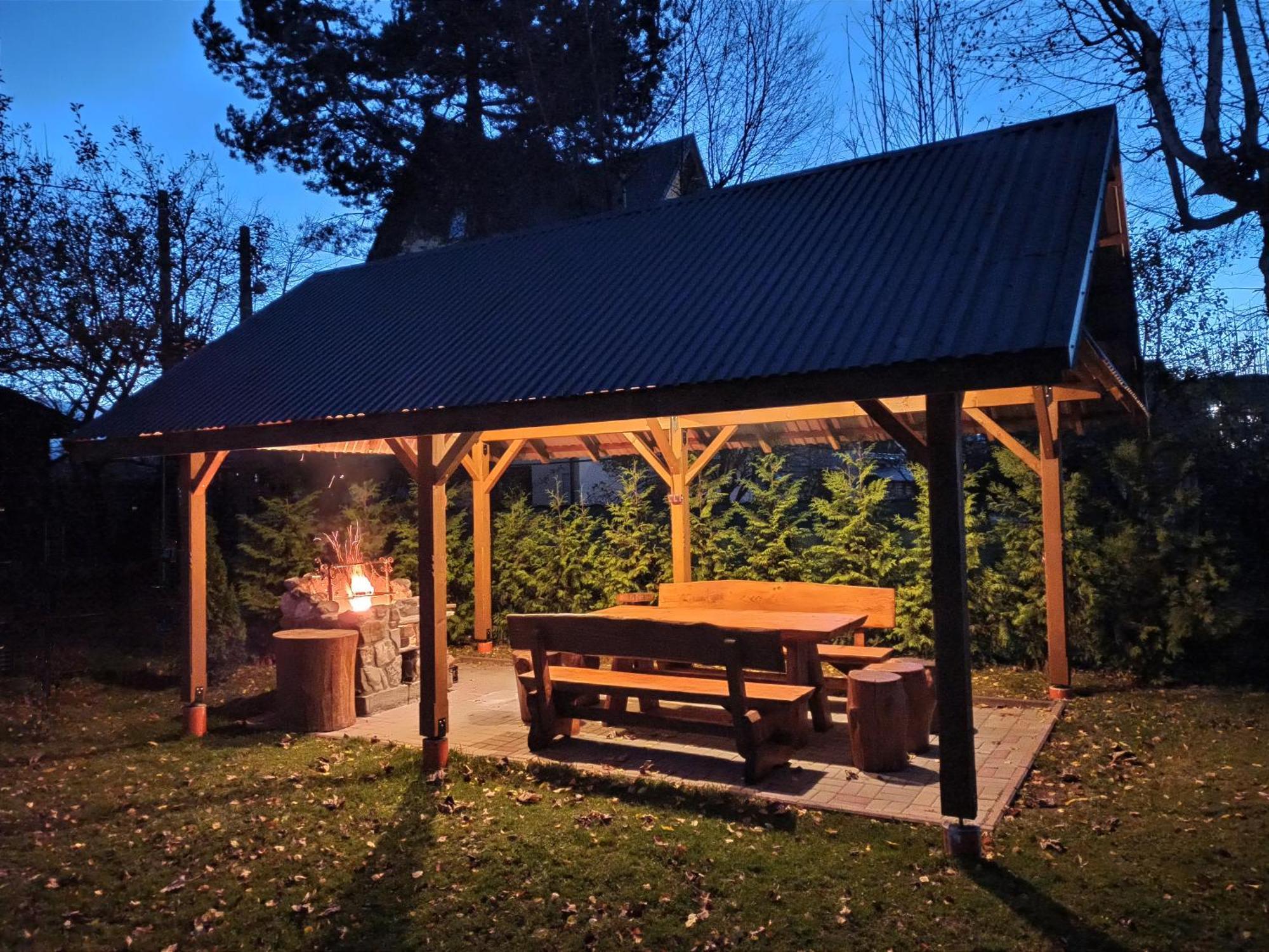 Brzoskwiniowy Dom Apartment Banska Nizna Luaran gambar
